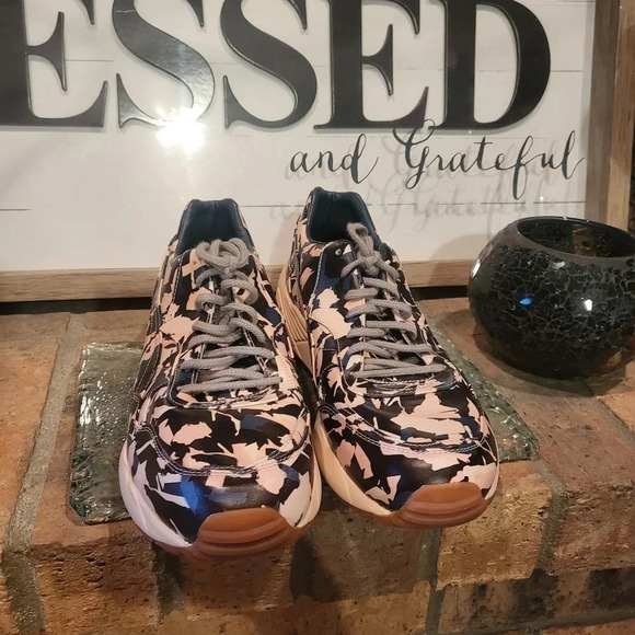 Puma XS-698 X BWGH Pink Camo Size Mns 11.5 Item #357379-01 - Picture 2 of 8